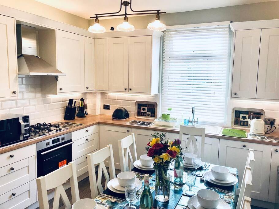 The Pirate'S Palace, Whitby - Elegant, Comfy, Fun Екстер'єр фото