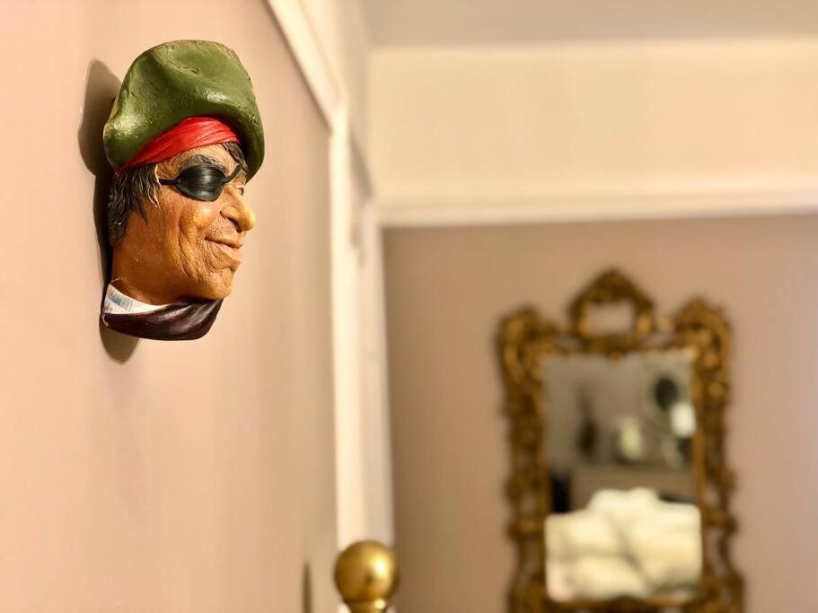 The Pirate'S Palace, Whitby - Elegant, Comfy, Fun Екстер'єр фото
